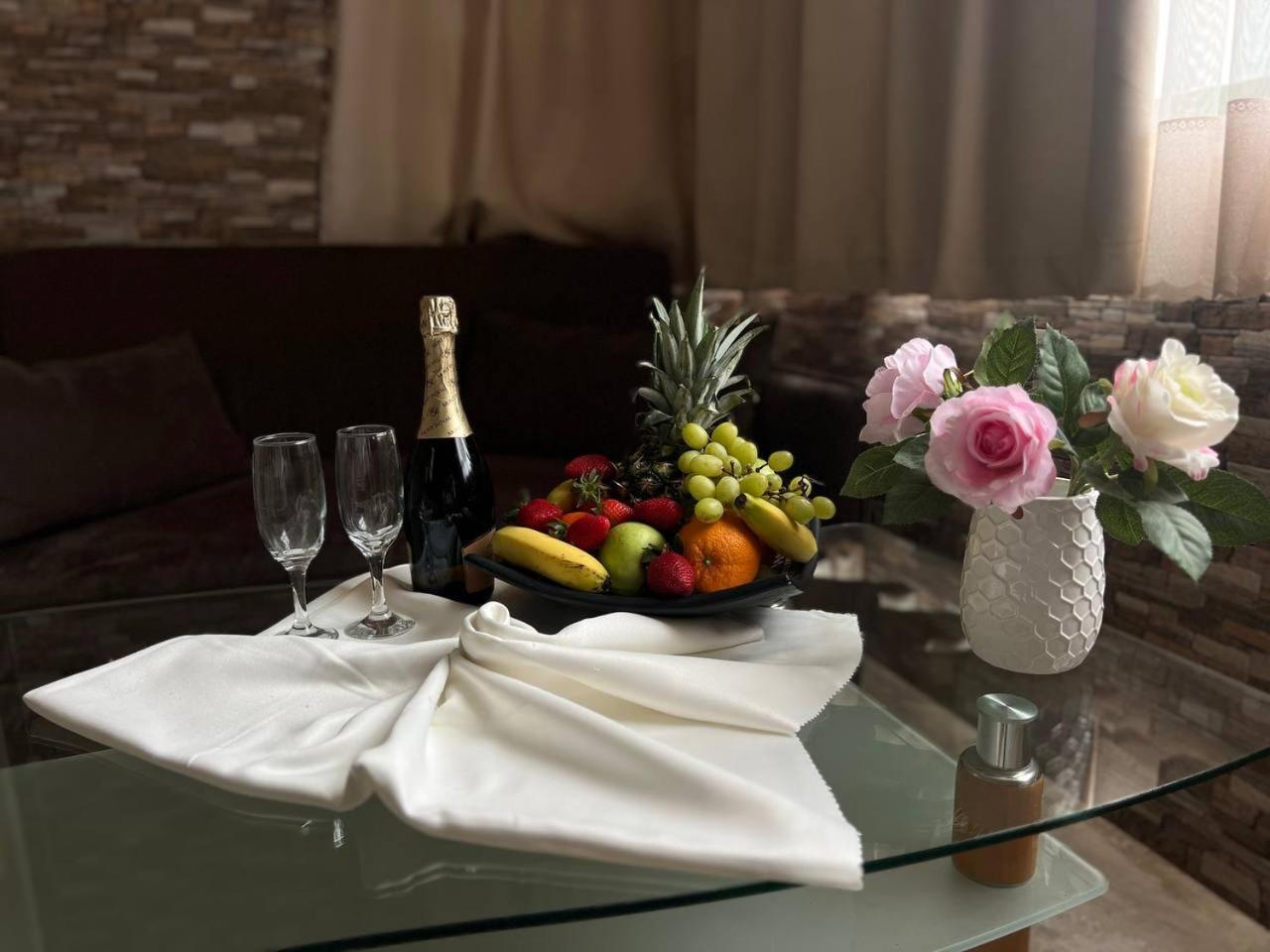 Family Hotel Gallery Солнечный берег Экстерьер фото