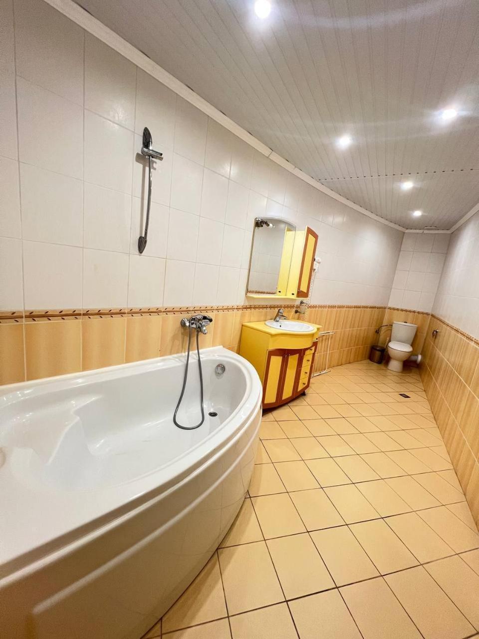 Family Hotel Gallery Солнечный берег Экстерьер фото